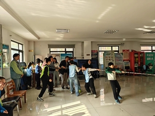 蓝蝶 | “童”心协力，“拔”...